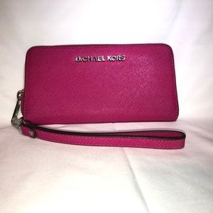 Michael Kors Fuschia Wristlet